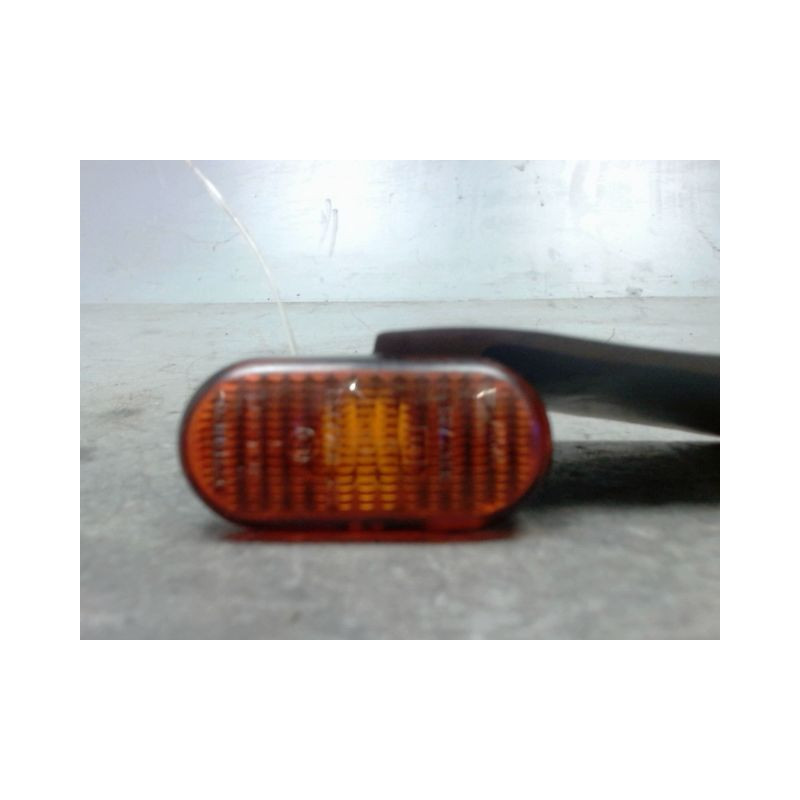 REPETITEUR AILE GAUCHE RENAULT MEGANE