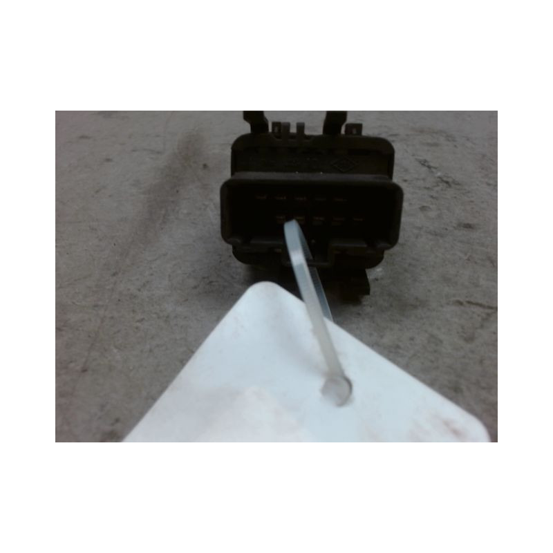 COMMANDE LEVE-GLACE PORTE AVG RENAULT CLIO II CAMPUS 06-