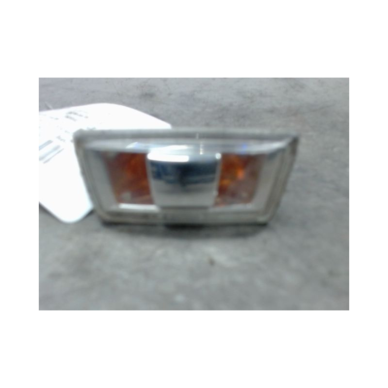 REPETITEUR AILE GAUCHE OPEL CORSA 06-09