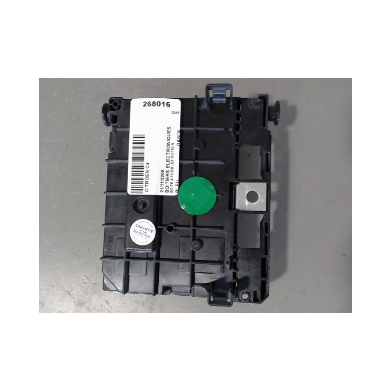 BOITE A FUSIBLES CITROEN C4