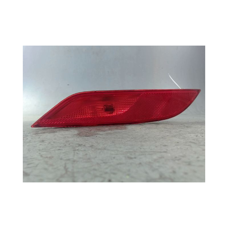 FEU BROUILLARD ARRIERE GAUCHE VOLVO V40