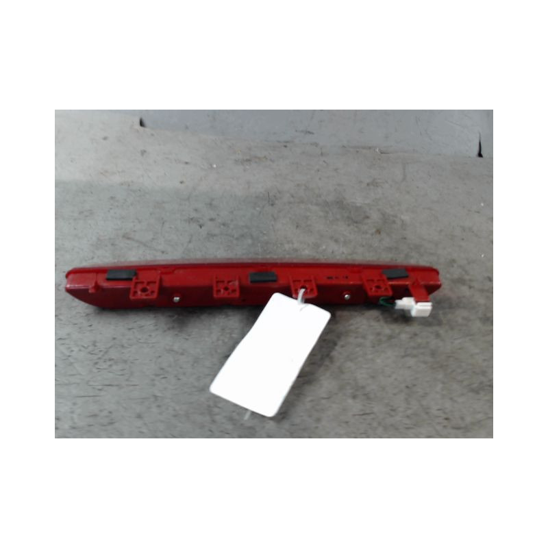 FEUX STOP SUPPLEMENTAIRE KIA SPORTAGE III 2010-