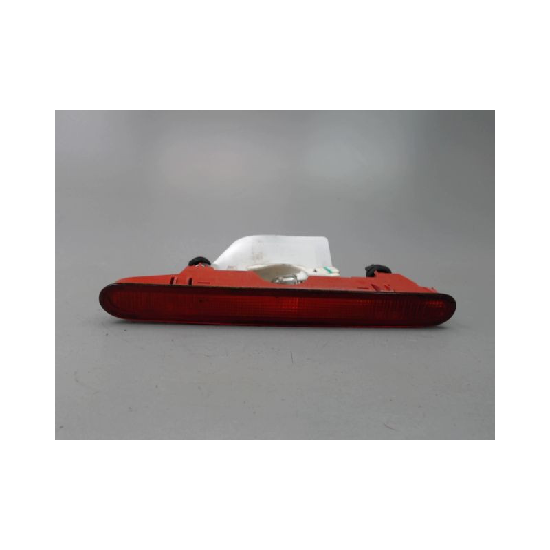 FEUX STOP SUPPLEMENTAIRE PEUGEOT PARTNER FG II PHASE 2 (B9) 2012-2015