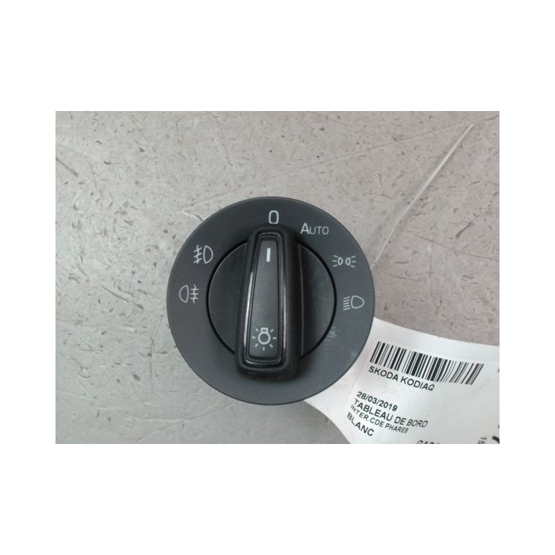 INTERIEUR COMMANDE PHARES SKODA KODIAQ