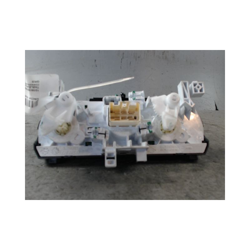COMMANDE DE CHAUFFAGE DACIA SANDERO