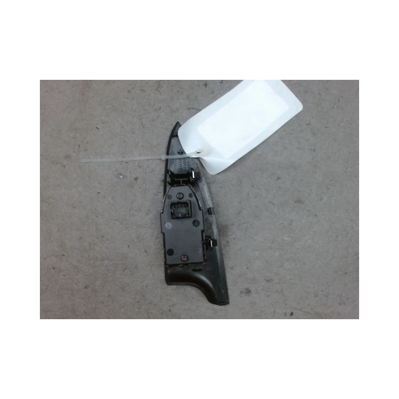 COMMANDE LEVE-GLACE PORTE ARD ALFA ROMEO GUILIETTA 2010-