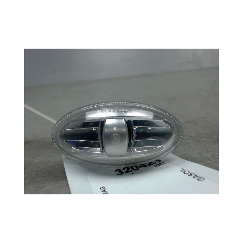REPETITEUR AILE DROIT CITROEN C4 CACTUS