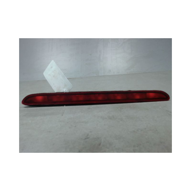 FEUX STOP SUPPLEMENTAIRE CITROEN BERLINGO BREAK -2002