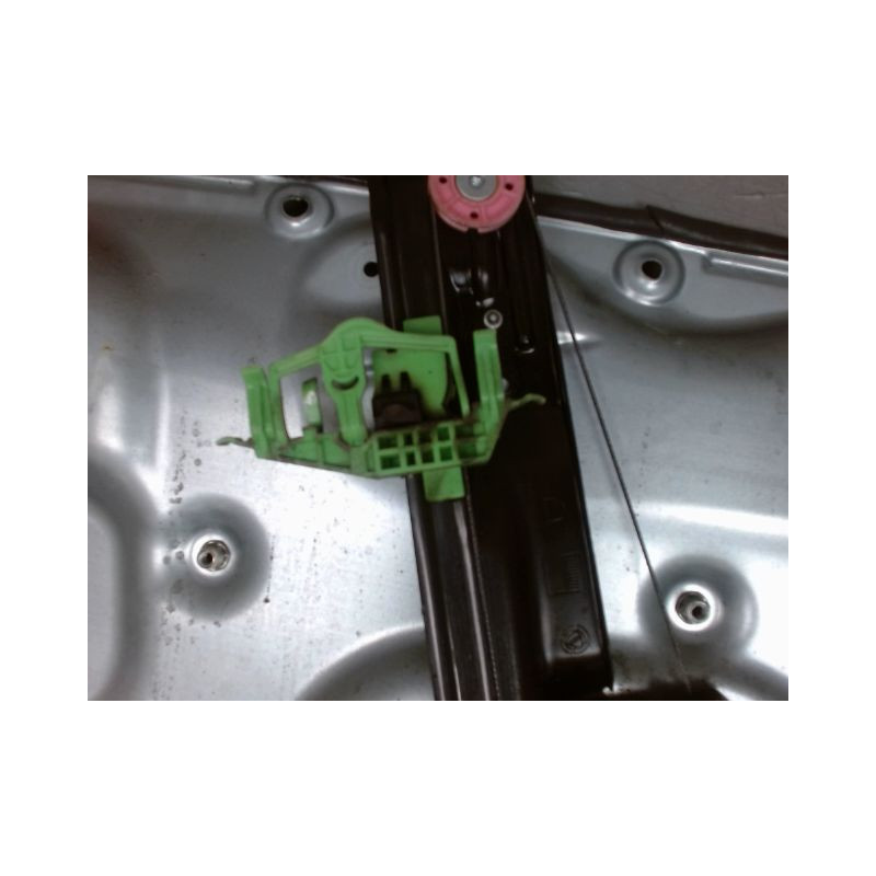 MECANISME+MOTEUR LEVE-GLACE AVANT DROIT ALFA ROMEO GUILIETTA 2010-