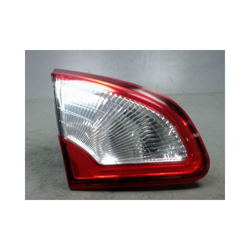 FEU ARRIERE INTERIEUR GAUCHE NISSAN QASHQAI