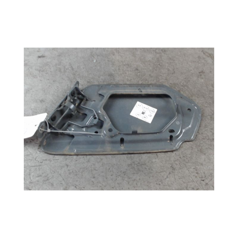 VOLET DE TRAPPE CARBURANT DACIA SANDERO