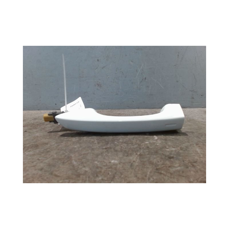 POIGNEE EXTERIEURE PORTE AVANT GAUCHE VOLKSWAGEN TIGUAN 2009-