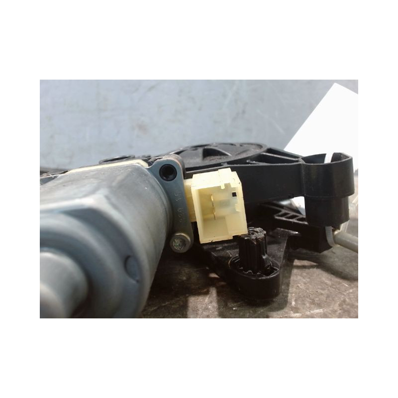 MECANISME+MOTEUR LEVE-GLACE ARRIERE GAUCHE VOLKSWAGEN TIGUAN 2009-
