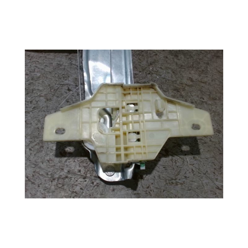 MECANISME+MOTEUR LEVE-GLACE AVANT DROIT DACIA SANDERO 2008-