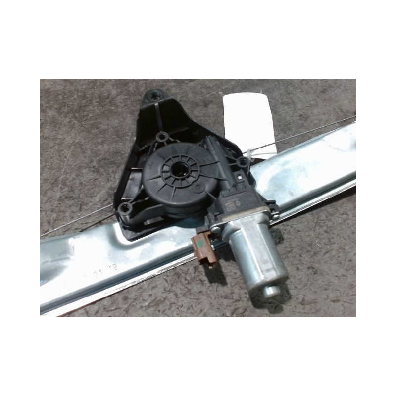 MECANISME+MOTEUR LEVE-GLACE AVANT DROIT DACIA SANDERO 2008-