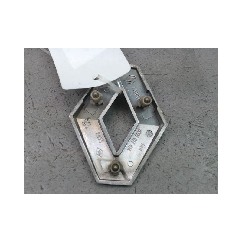 SIGLE CALANDRE RENAULT MEGANE I Phase 2 1999-2002