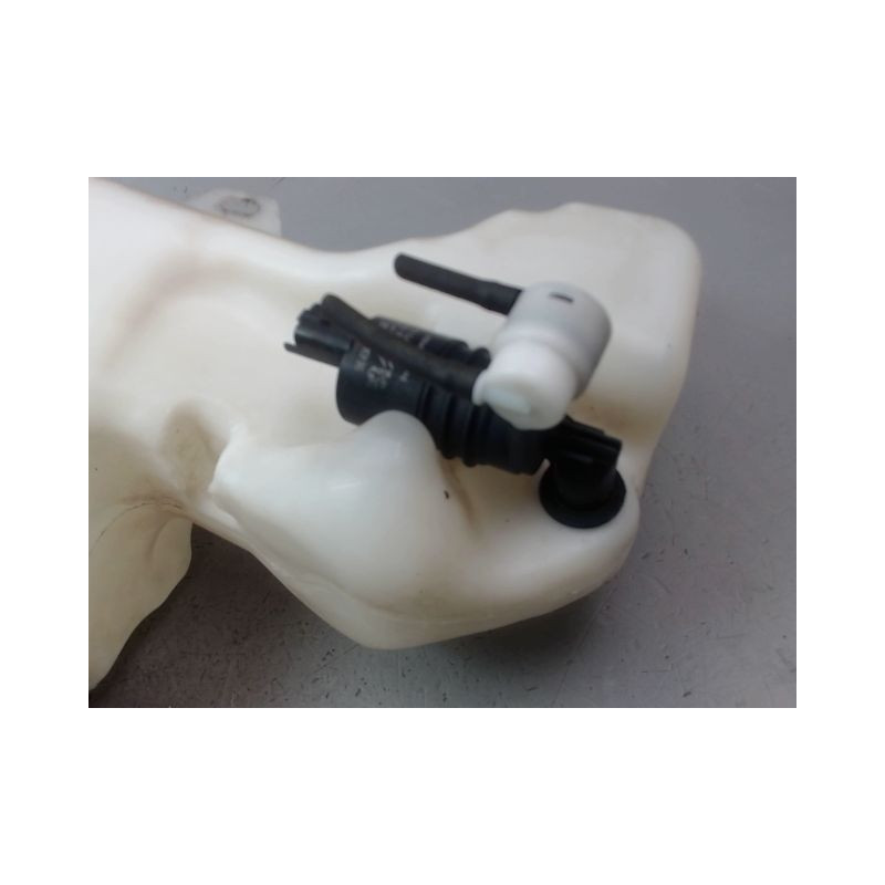RESERVOIR LAVE-GLACE AVANT PEUGEOT 3008 BREAK I Phase 1 2009-2013