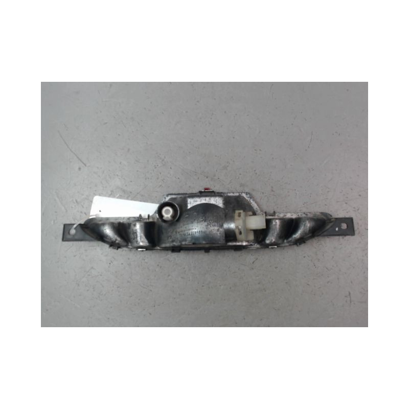 FEU BROUILLARD CENTRAL ARRIERE PEUGEOT 208