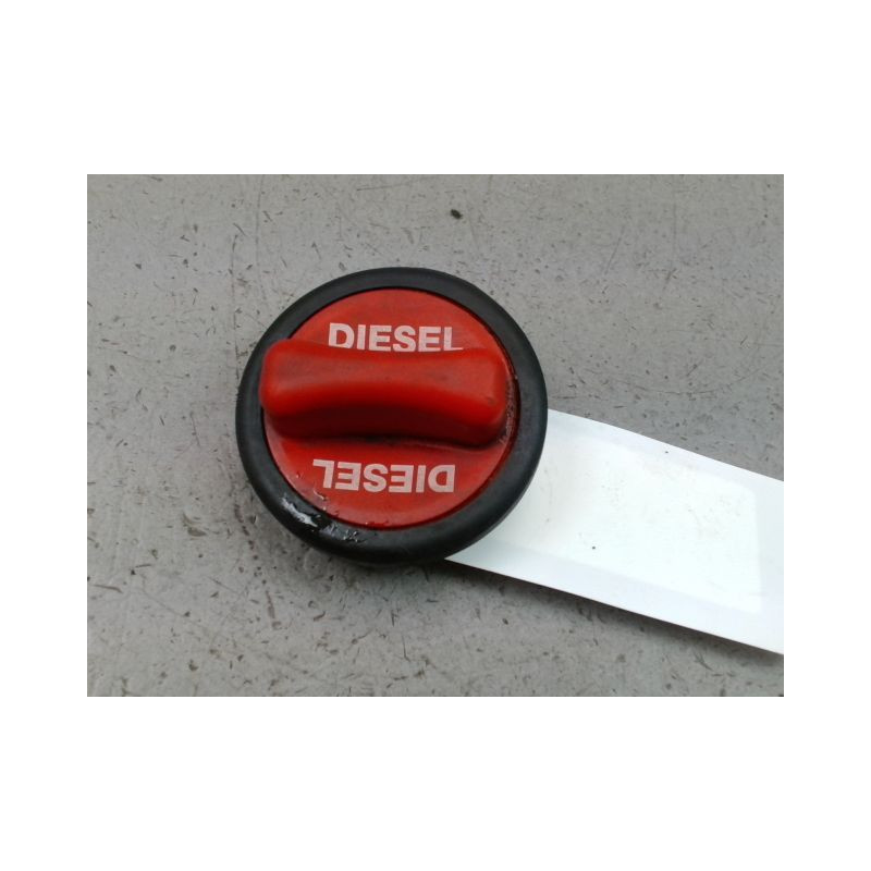 BOUCHON RESERVOIR A CARBURANT MERCEDES CLASSE C BERL. II Phase 2 (203) 2004-2006