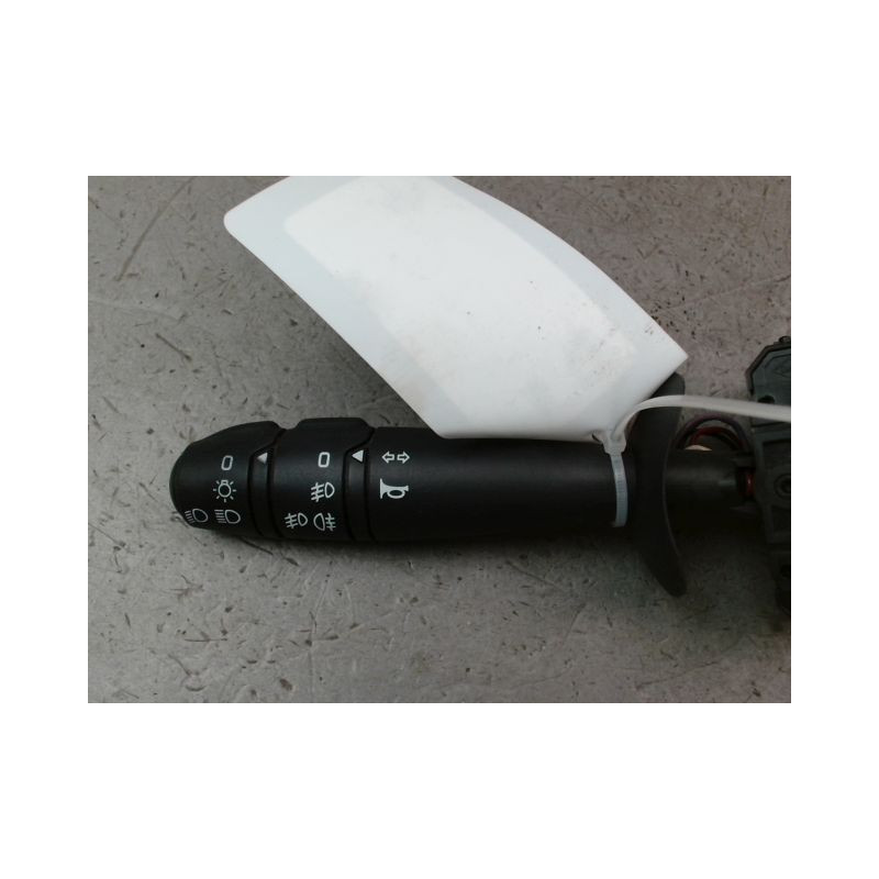 COMMANDE ECLAIRAGE RENAULT TWINGO II Phase 1 2007-2011