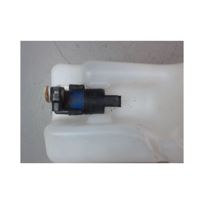 RESERVOIR LAVE-GLACE AVANT RENAULT CLIO III Phase 2 2009-2014