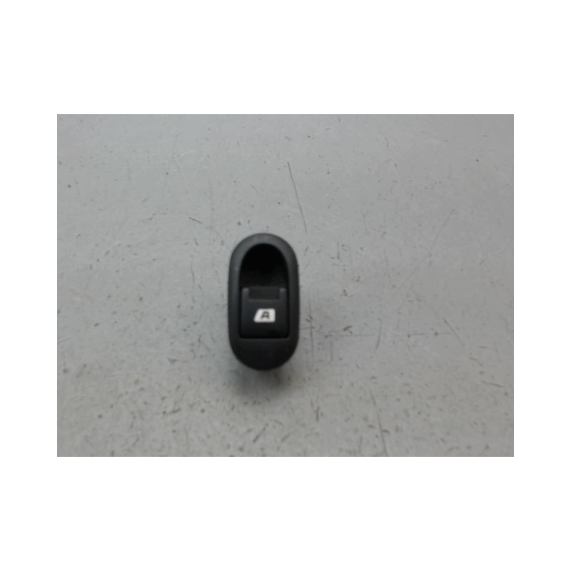 COMMANDE LEVE-GLACE PORTE AVD PEUGEOT 1007 2005-2010