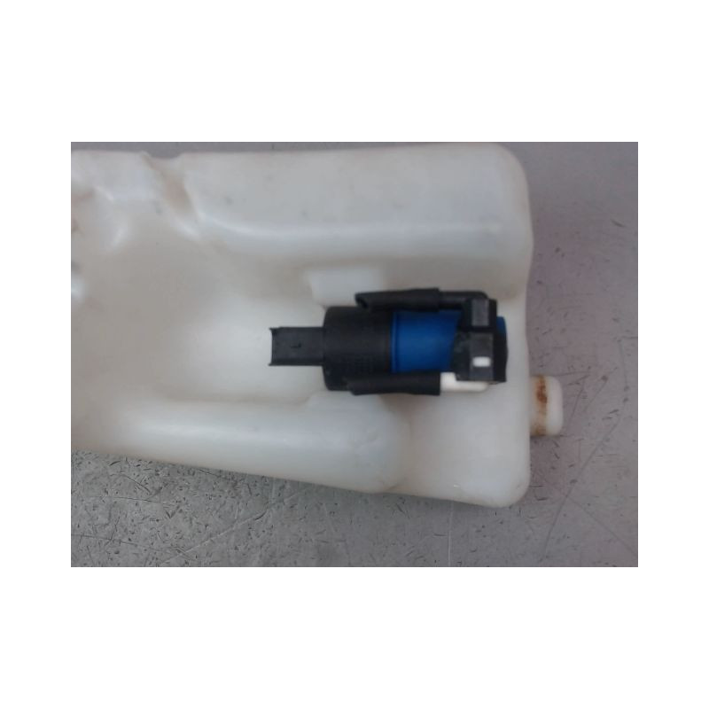 RESERVOIR LAVE-GLACE AVANT RENAULT CLIO III Phase 1 2005-2009