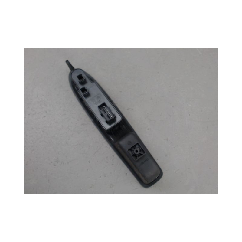COMMANDE LEVE-GLACE PORTE AVG DS DS4