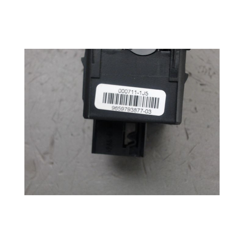 INTERIEUR COMMANDE FREIN A MAIN DS DS4