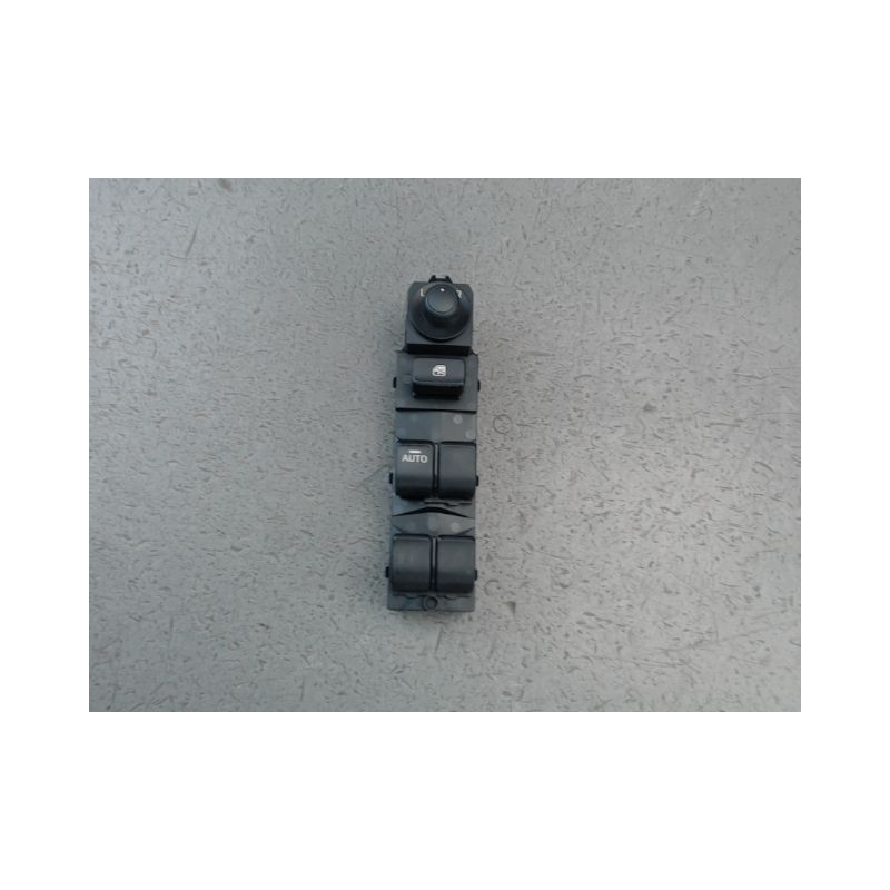 COMMANDE LEVE-GLACE PORTE AVG MAZDA 2