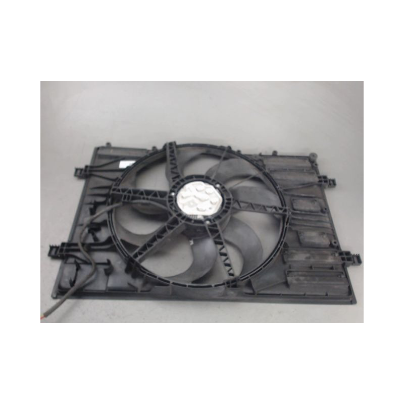 MOTEUR VENTILATEUR RADIATEUR VOLKSWAGEN TIGUAN