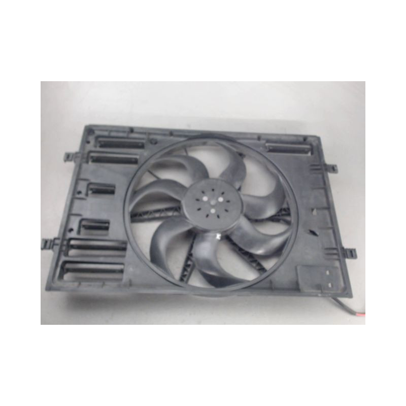 MOTEUR VENTILATEUR RADIATEUR VOLKSWAGEN TIGUAN