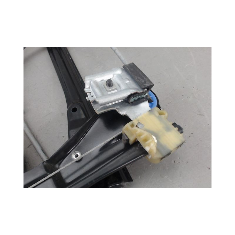 MECANISME LEVE-GLACE AVANT DROIT VOLKSWAGEN POLO