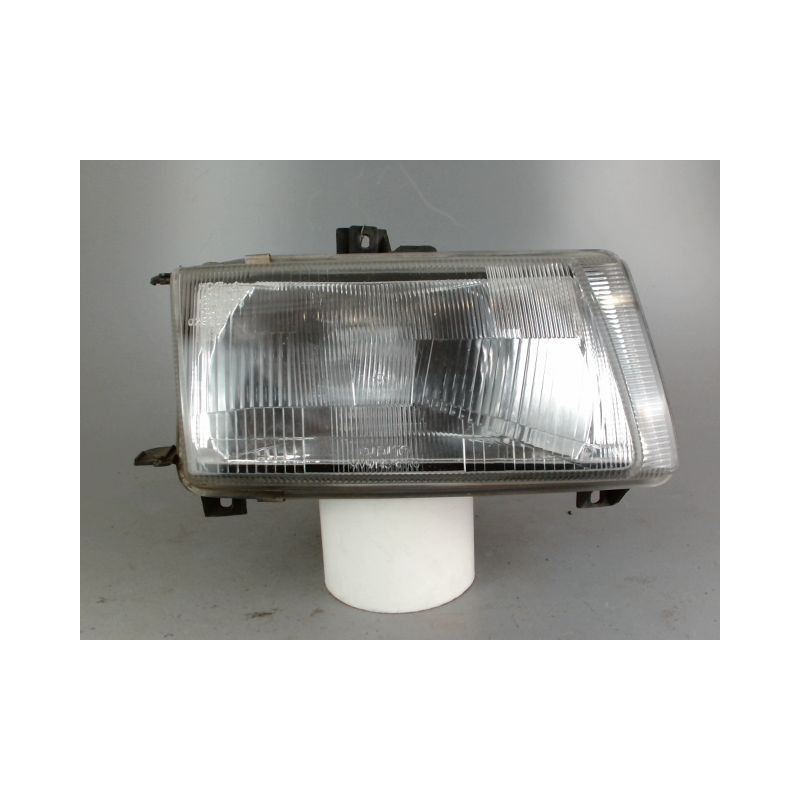 PHARE DROIT VOLKSWAGEN POLO 3 VARIANT BREAK ESSENCE