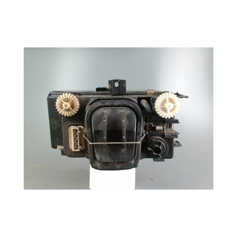 PHARE DROIT VOLKSWAGEN POLO 3 VARIANT BREAK ESSENCE