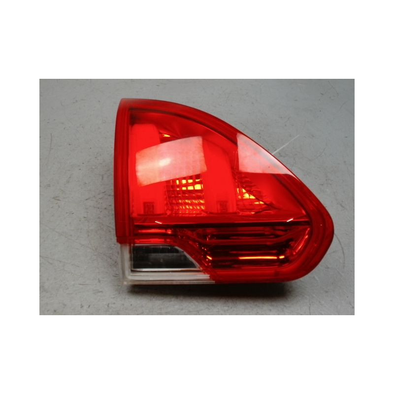 FEU ARRIERE INTERIEUR GAUCHE PEUGEOT 2008