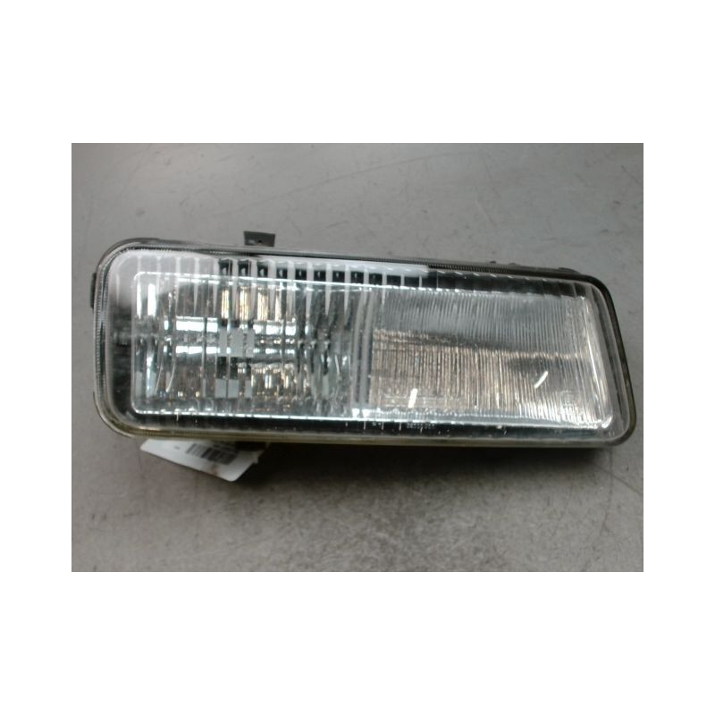 PHARE ANTIBROUILLARD AVANT DROIT PEUGEOT 806 94-2001