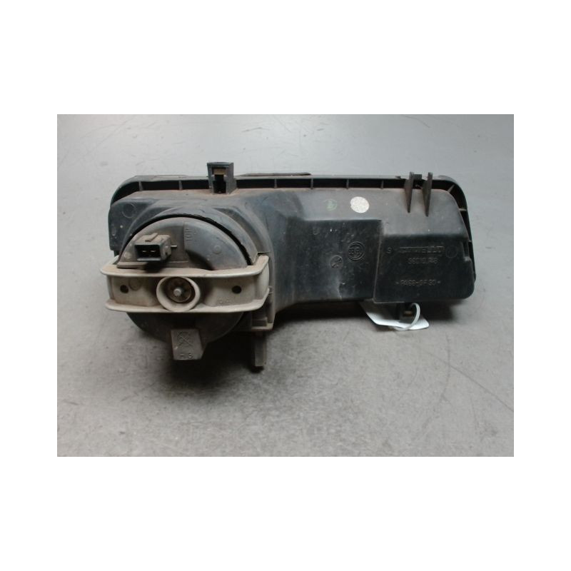 PHARE ANTIBROUILLARD AVANT GAUCHE PEUGEOT 806 94-2001