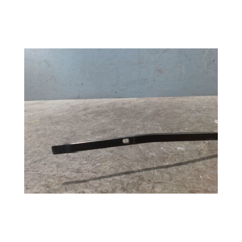 BRAS ESSUIE-GLACE AVANT DROIT DACIA LOGAN MCV 2007-