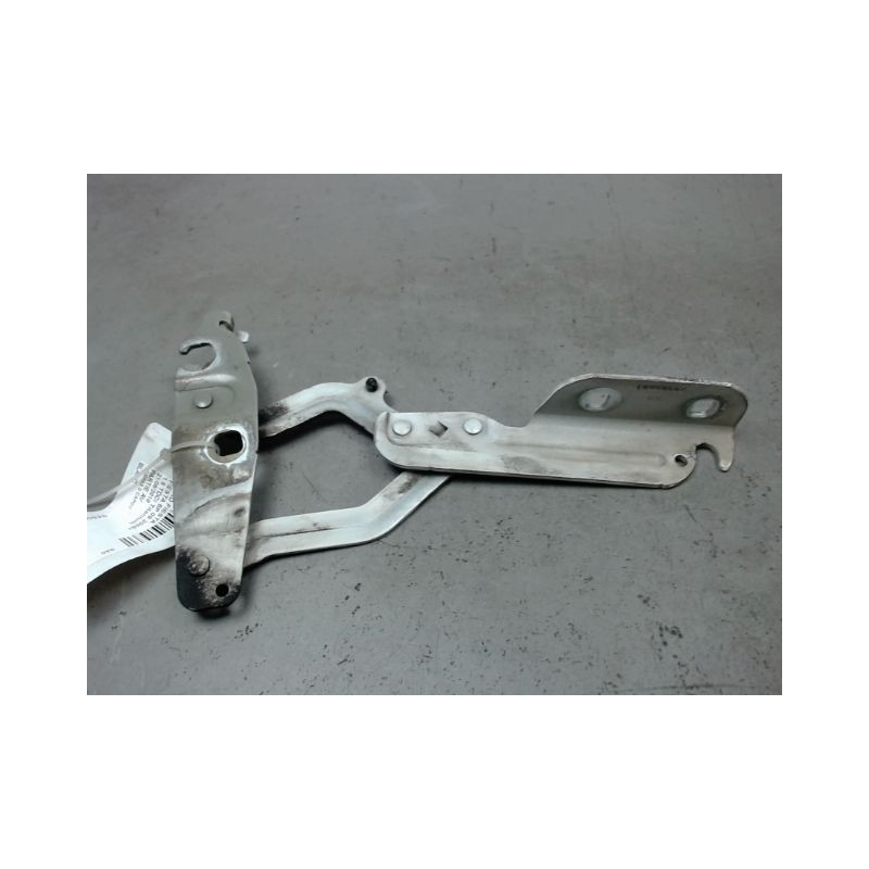 COMPAS GAUCHE CAPOT FORD FIESTA 2008-