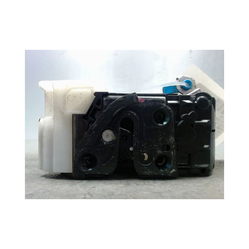 SYSTEME CONDAMNATION AVANT DROIT HYUNDAI I 20 2009-