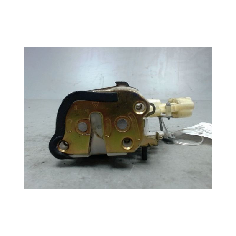 SYSTEME CONDAMNATION ARRIERE DROIT TOYOTA YARIS 2003-