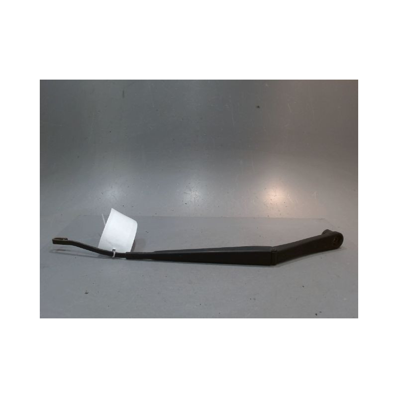 BRAS ESSUIE-GLACE AVANT DROIT CHRYSLER PTCRUISER