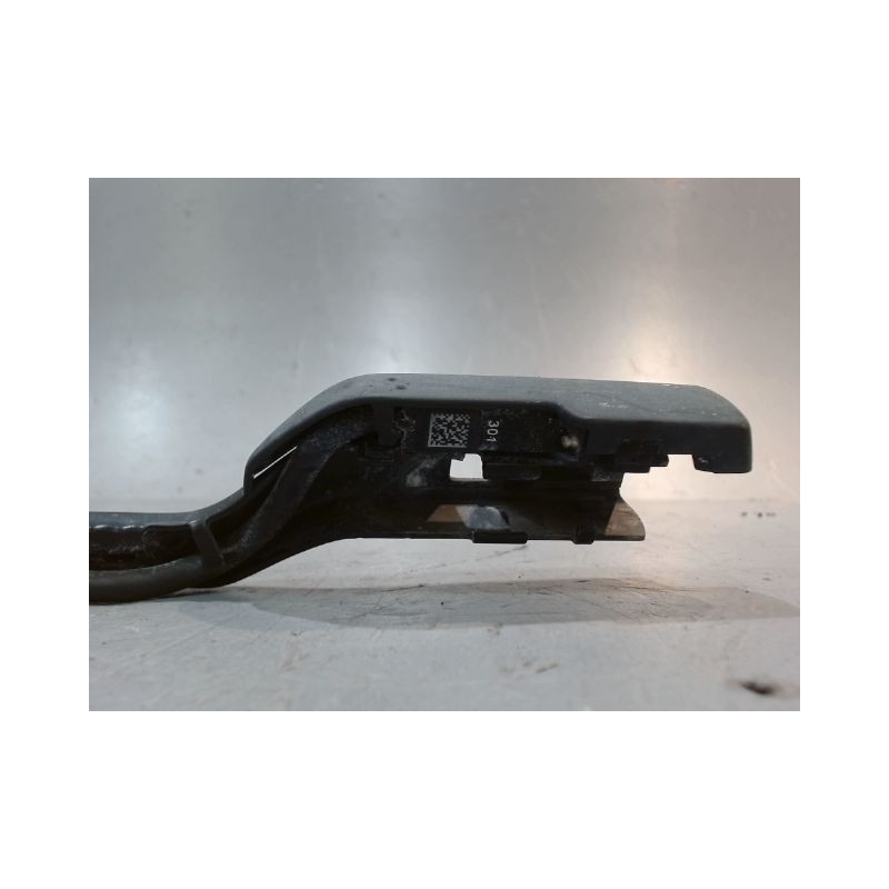 BRAS ESSUIE-GLACE AVANT DROIT PEUGEOT 5008