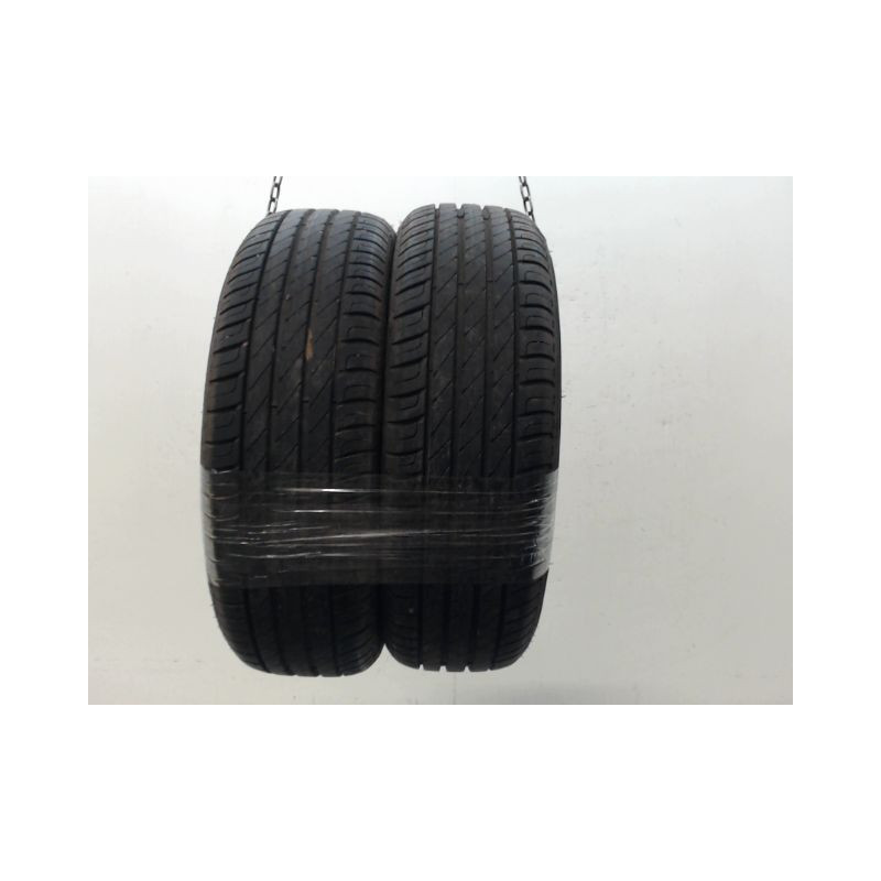Paire de pneus KLEBER DYNAXER HP 4 185 65 15 92 T