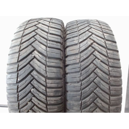 Paire de pneus MICHELIN AGILIS CROSSCLIMATE 235 65 16 115 R