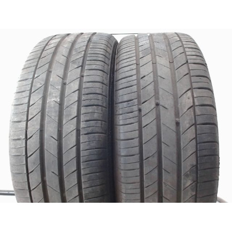 Paire de pneus KUMHO ECSTA HS52 205 55 16 91 V