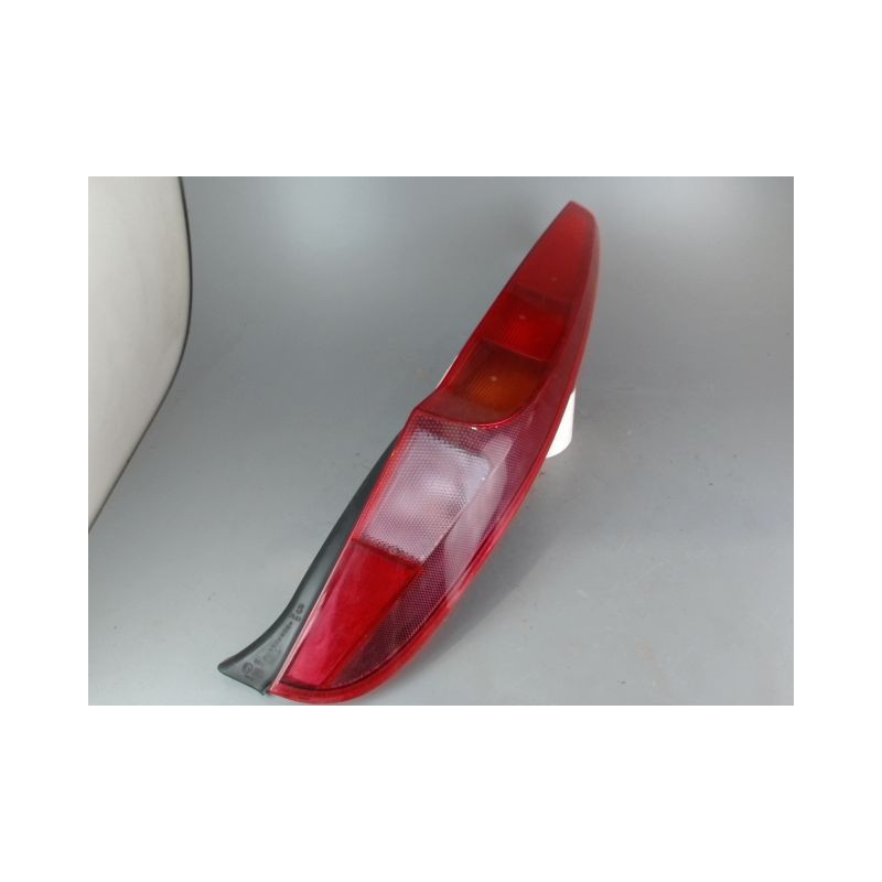 FEU ARRIERE DROIT FIAT PUNTO 2 PHASE 2 GASOIL