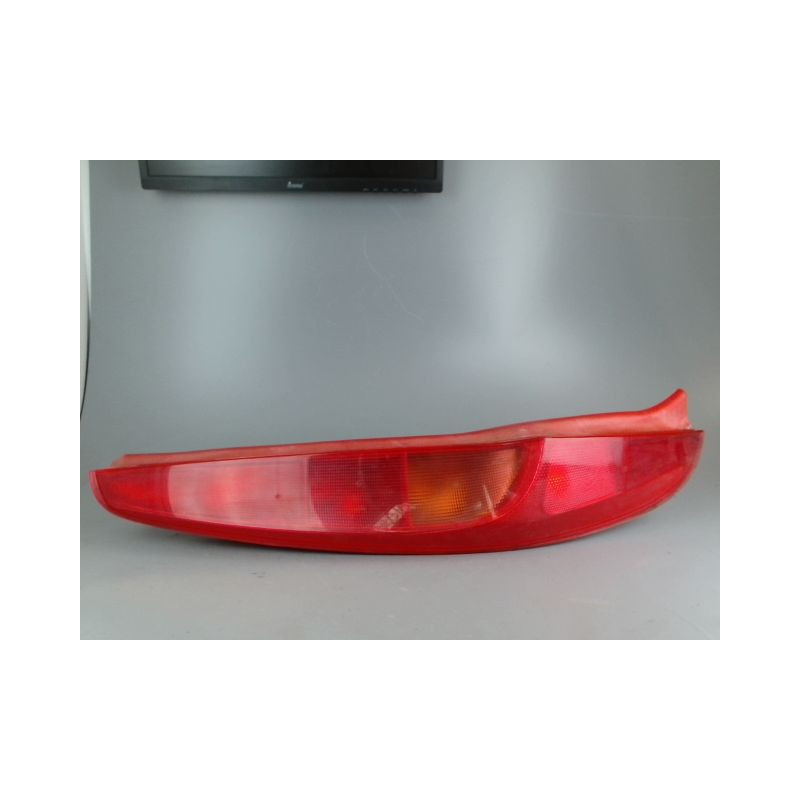 FEU ARRIERE GAUCHE  FIAT PUNTO 2 PHASE 1 ESSENCE