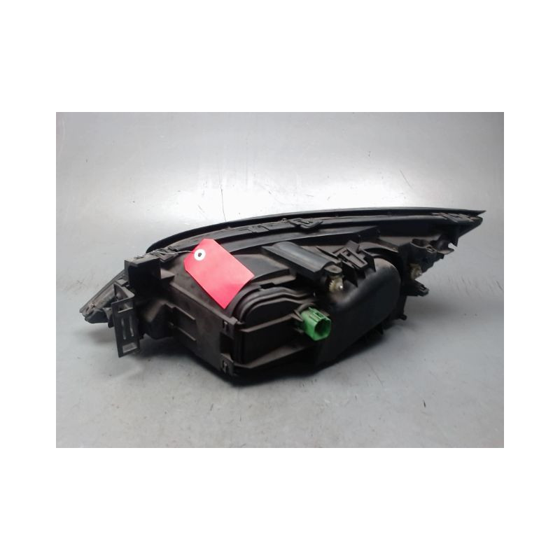 PHARE DROIT FORD MONDEO 2 ESSENCE